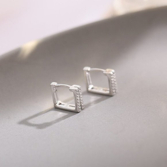 *925 Sterling Silver Diamond Square Hoop Earrigs - Picture 5 of 9